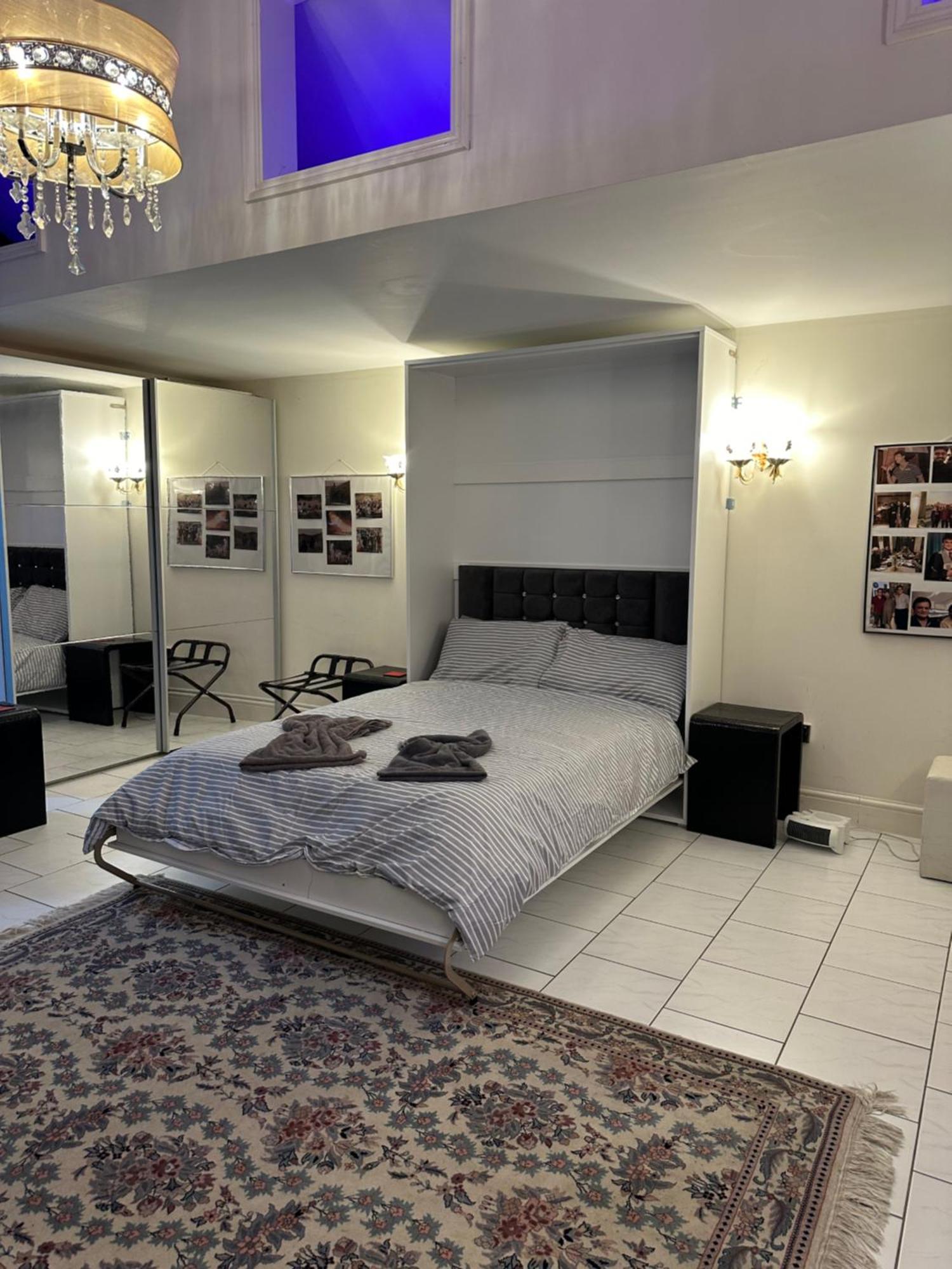 Amazing Gantshill Studio Annexe & Free Parking Redbridge Exterior foto